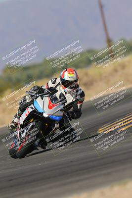 media/Nov-06-2023-Moto Forza (Mon) [[ce023d0744]]/2-Advanced Group/Session 3 (Turn 16)/